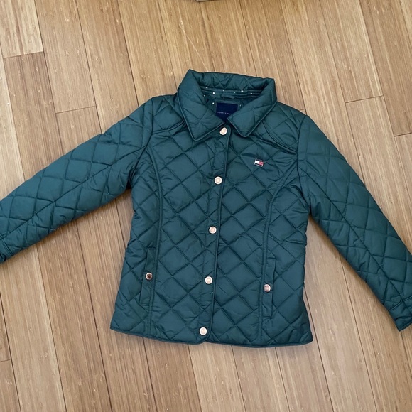 Tommy Hilfiger - Picture 3 of 6